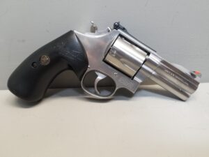 Smith & Wesson 696 No Dash